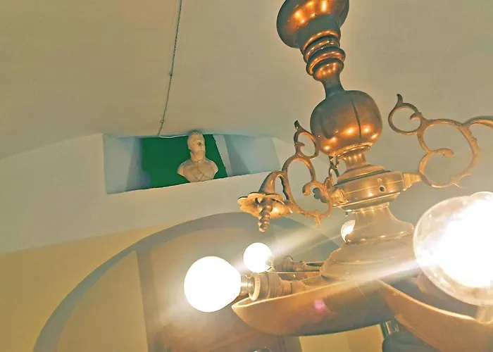 Πανσιόν De Benedetti Sarzana