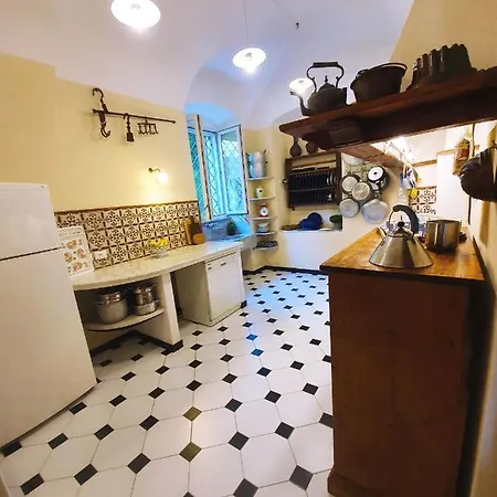 De Benedetti 3* Sarzana