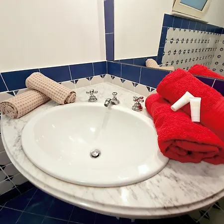 De Benedetti ゲストハウス サルツァーナ