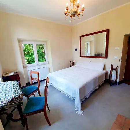 De Benedetti Guest house Sarzana