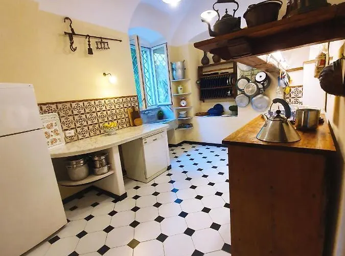 De Benedetti 3* Sarzana